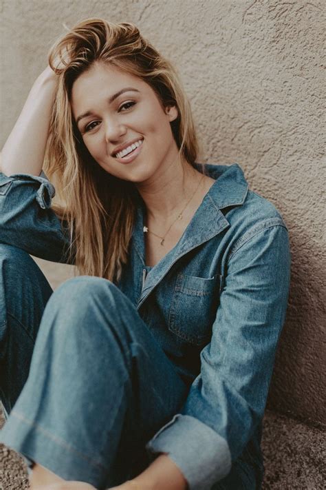 60+ Sadie Robertson Hot Pictures Are Too Delicious For All Her。